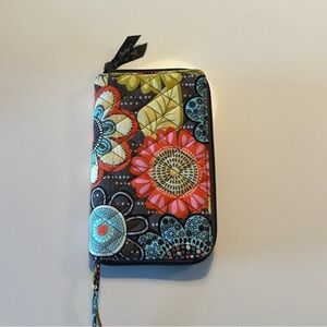 vera bradley wristlet wallet